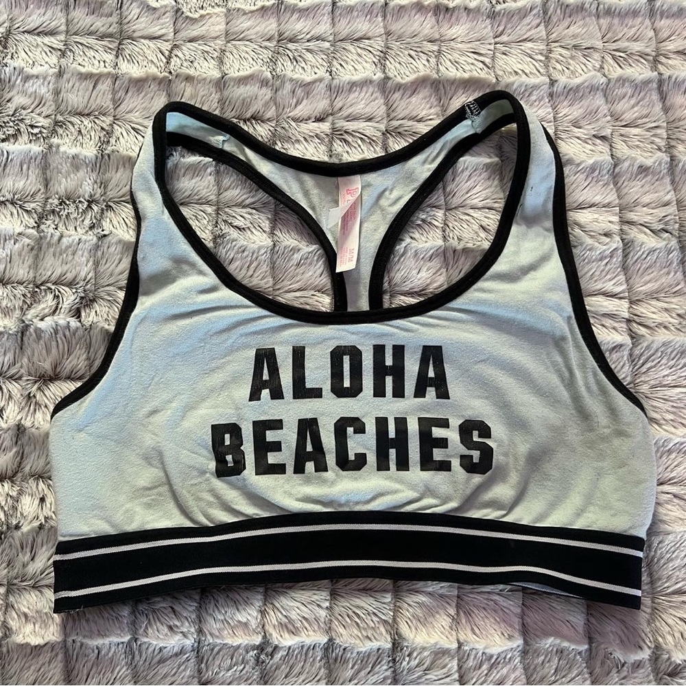 PINK Sports Bra Size M